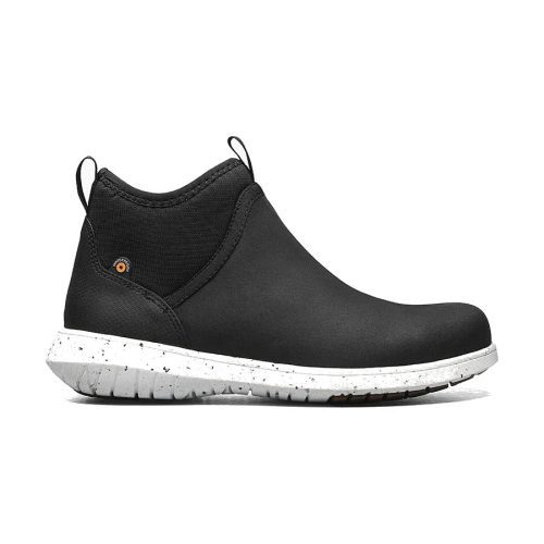 A single BOGS JUNIPER CHELSEA BLACK - WOMENS slip-on sneaker with a 100% waterproof leather and a white sole.