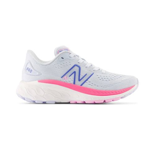 A white athletic shoe with blue accents and a pink sole from the brand New Balance, model NEW BALANCE 860 V13 MOON DUST/NEON PINK - KIDS.